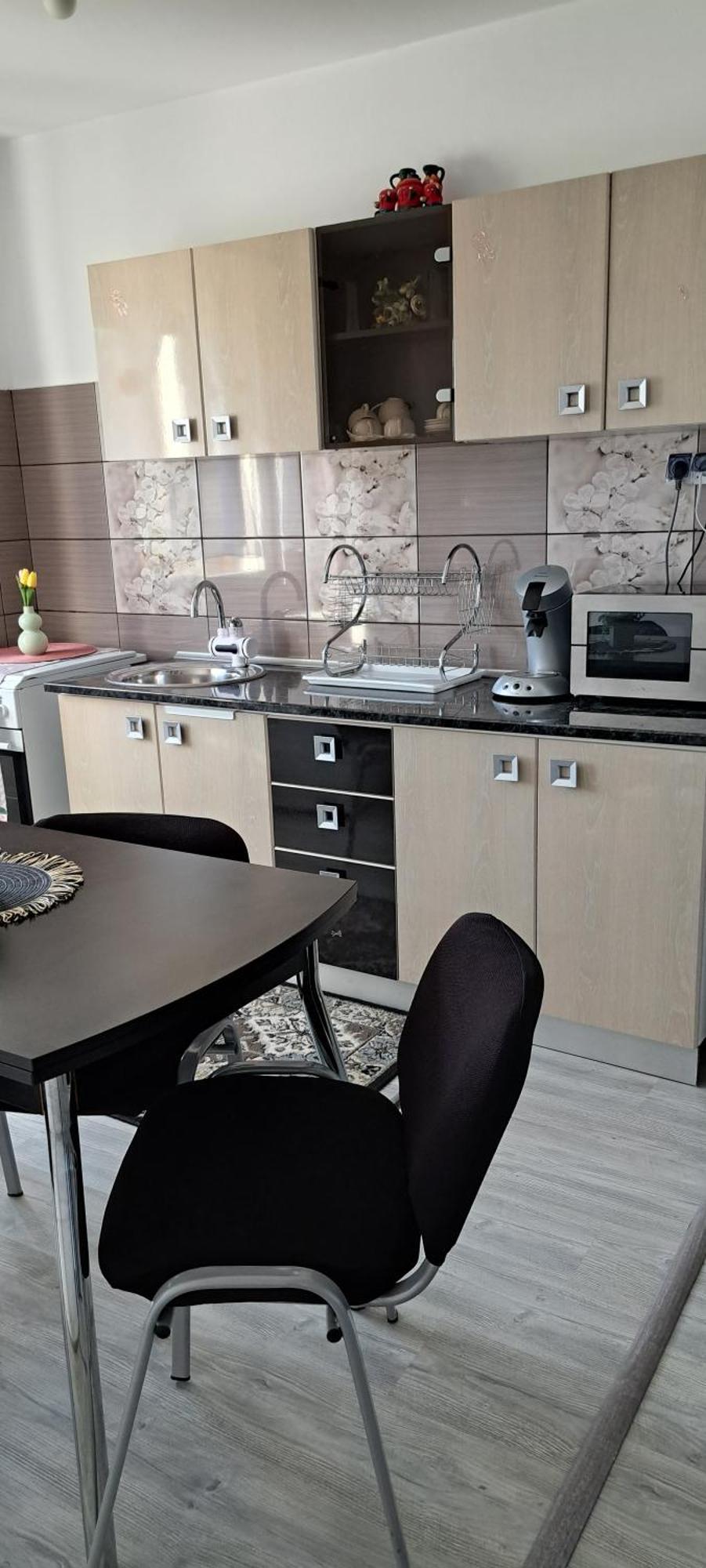 Apartament Edy Apartment Orşova Екстериор снимка