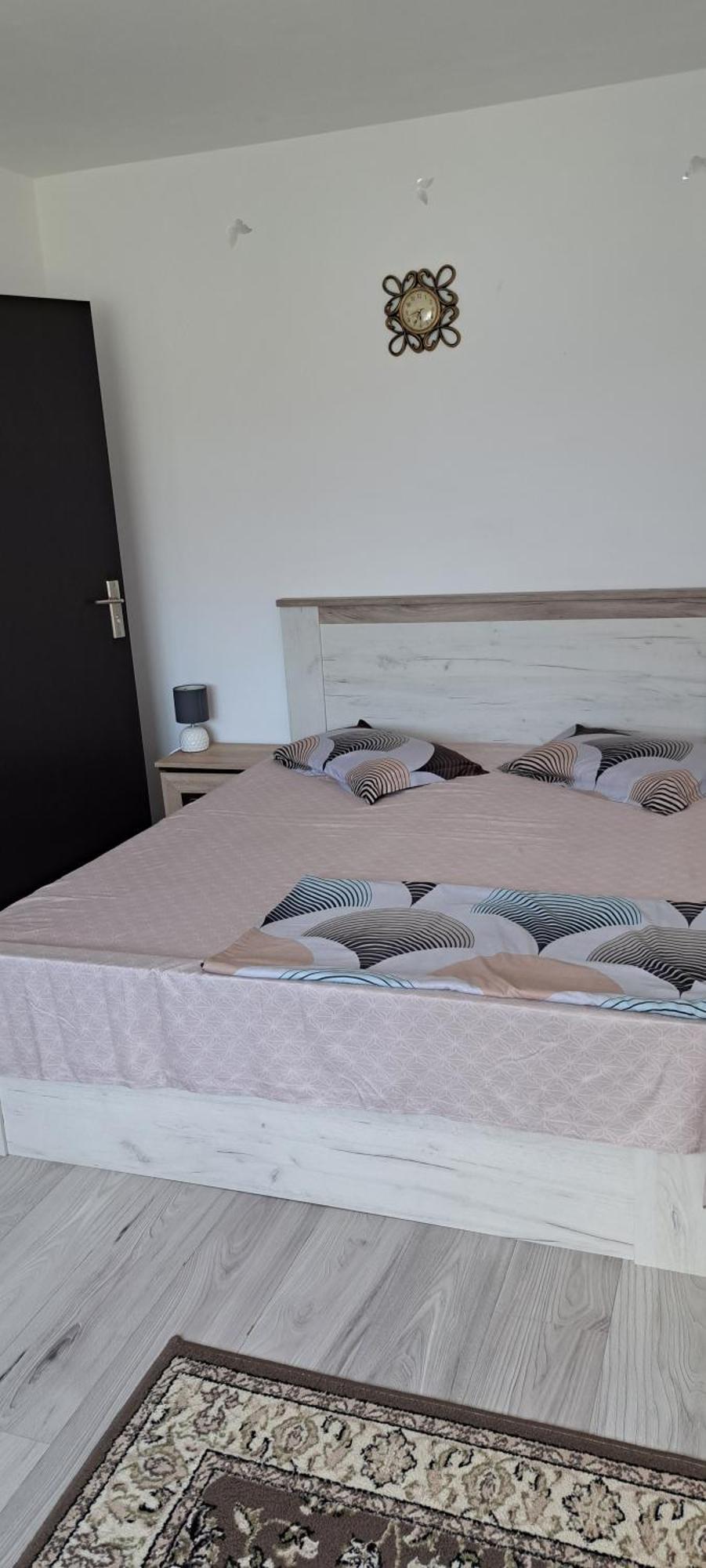 Apartament Edy Apartment Orşova Екстериор снимка